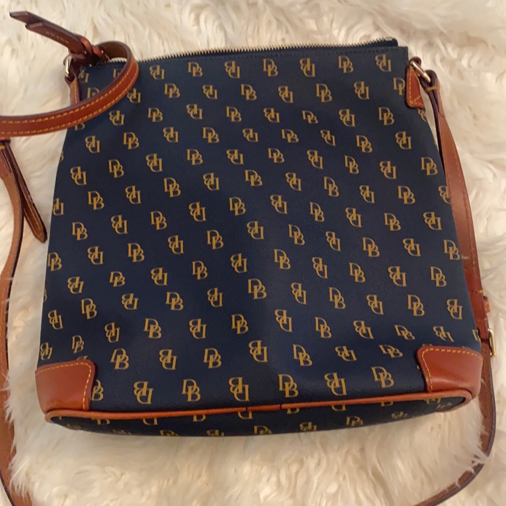 EUC Dooney & Bourke navy initial over shoulder satchel - Picture 5 of 16